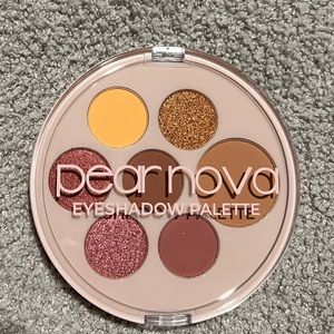 Pear Nova Eyeshadow Palette NIB.